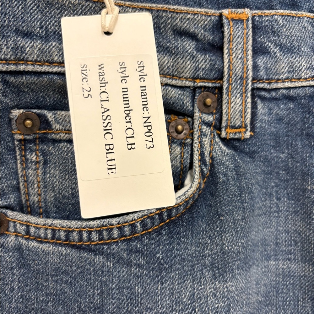 Classic Blue Jeans - Picture 2 of 4